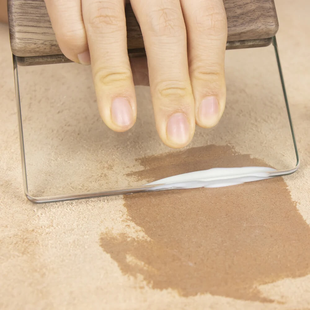 Glass burnisher